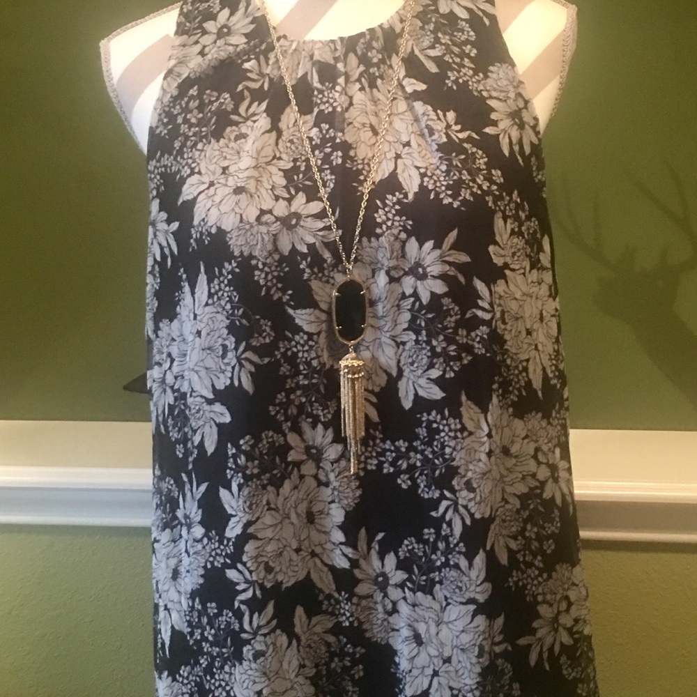 VINCE CAMUTO Hadara Blouse